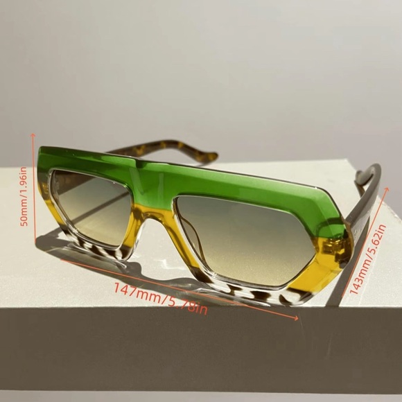 New Arrival Sunglasses “Green & Yellow Tortoise”🕶️ - Picture 5 of 6